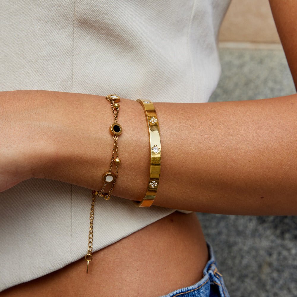 Gold Clover Bangle - Beautiful Earth Boutique