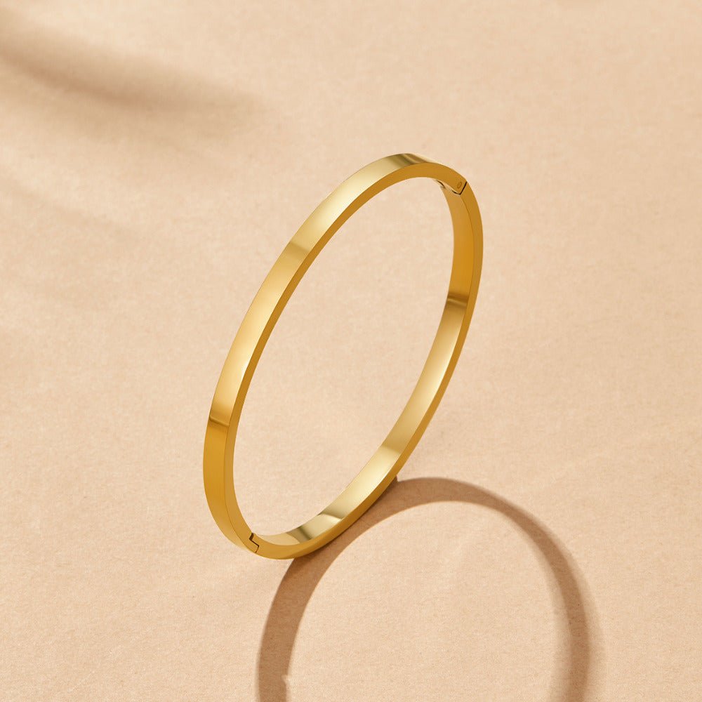 Rina Gold Bangle - Beautiful Earth Boutique
