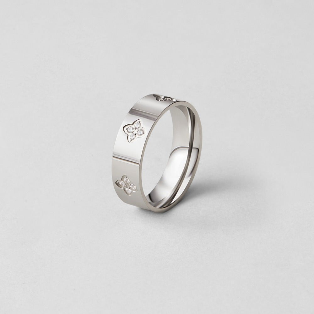 Silver Crystal Clover Band Ring - Beautiful Earth Boutique