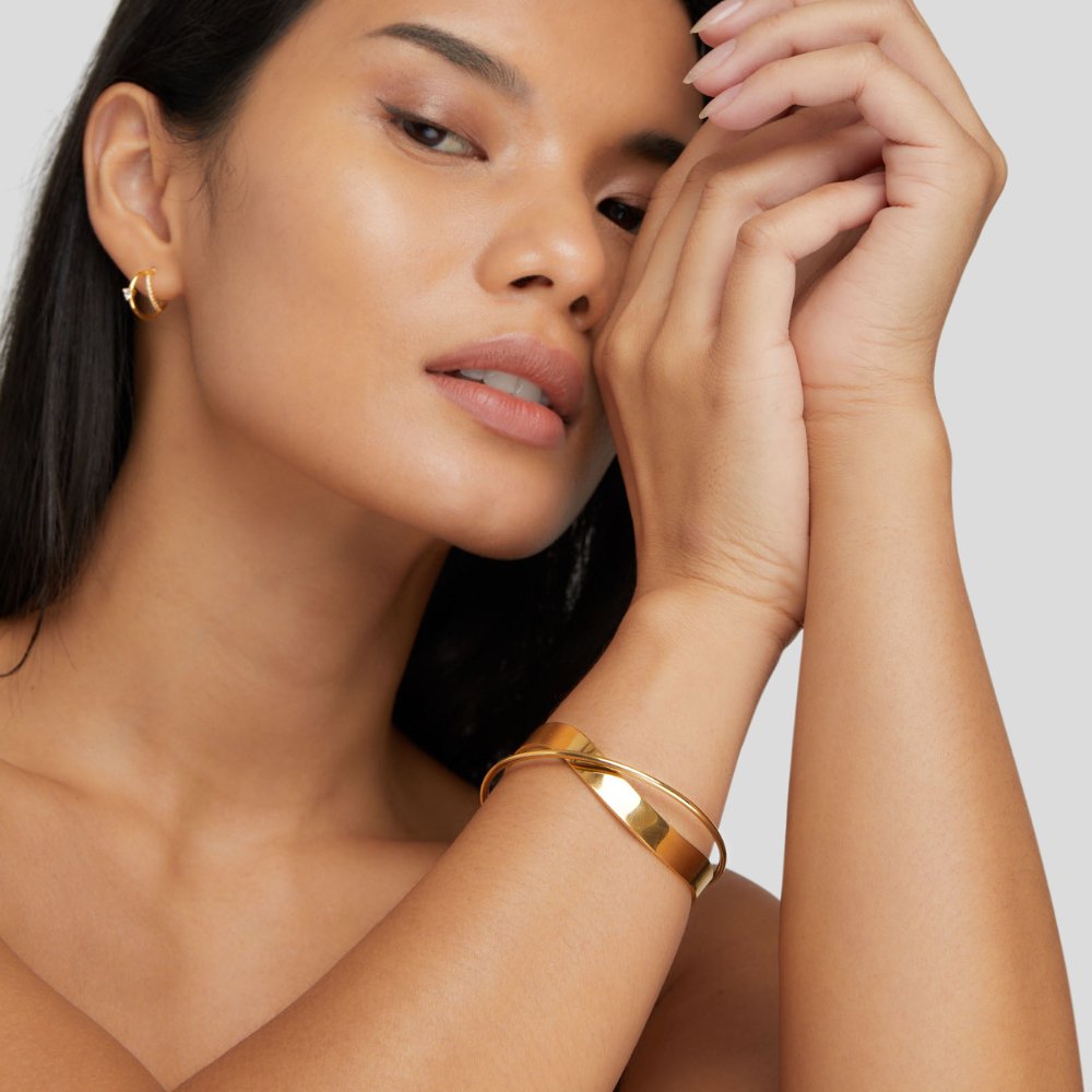 Eve Gold Bangle - Beautiful Earth Boutique